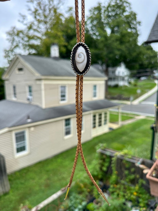 Shiva Shell Bolo