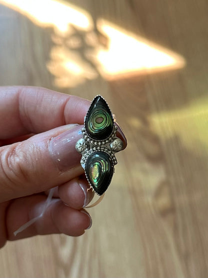 Betty Abalone Ring F~T~S